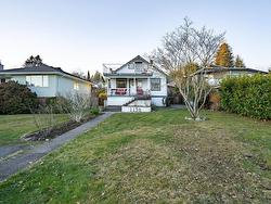 1156 ADDERLEY STREET  North Vancouver, BC V7L 1T3