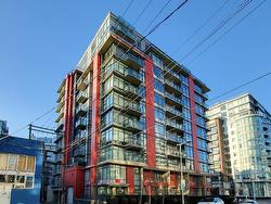 615 38 W 1ST AVENUE  Vancouver, BC V5Y 0K3