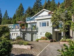 2507 Caledonia Avenue  North Vancouver, BC V7G 1T8