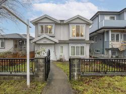 3565 E 28TH AVENUE  Vancouver, BC V5R 1T4