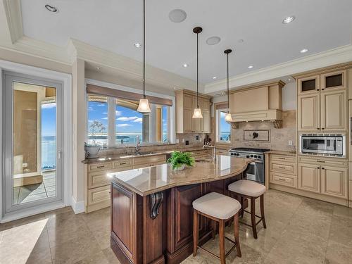 2436 Halston Court, West Vancouver, BC 