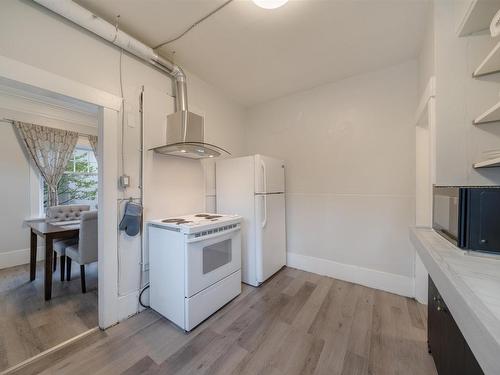 3425 8Th Avenue W, Vancouver, BC 