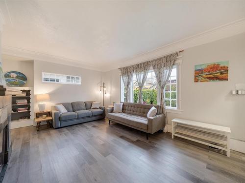 3425 8Th Avenue W, Vancouver, BC 