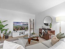 204-1721 St. Georges Avenue  North Vancouver, BC V7L 3J8