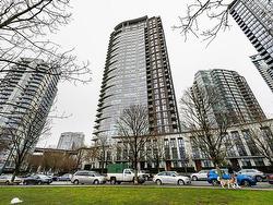 301-583 Beach Crescent  Vancouver, BC V6Z 3E6