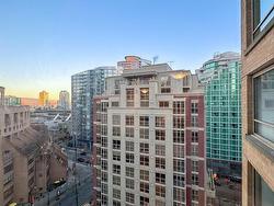 1207 822 HOMER STREET  Vancouver, BC V6B 6M3