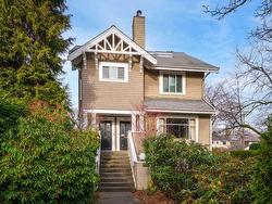 1903 W 14TH AVENUE  Vancouver, BC V6J 2K1