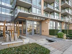 807-288 1st Avenue W Vancouver, BC V5Y 0E9