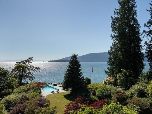 5240 Marine Drive, West Vancouver, BC 