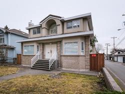 6488 Dumfries Street  Vancouver, BC V5P 3B4