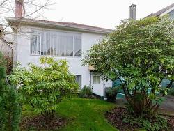 3514 8th Avenue W Vancouver, BC V6R 1Y7