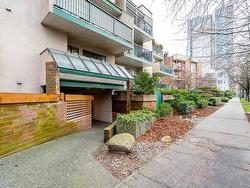 306 1169 NELSON STREET  Vancouver, BC V6E 1J3