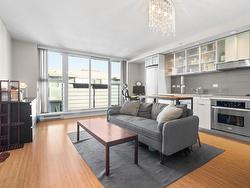 902 168 POWELL STREET  Vancouver, BC V6A 0B2