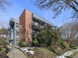 302-1365 7th Avenue E Vancouver, BC V5N 1R6