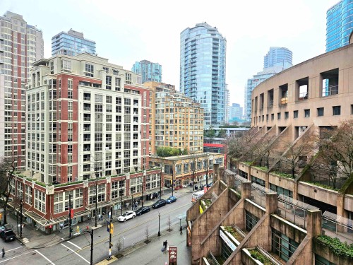 1008-788 Hamilton Street, Vancouver, BC 