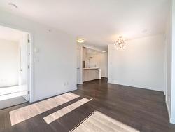 2607 5665 BOUNDARY ROAD  Vancouver, BC V5R 0E4