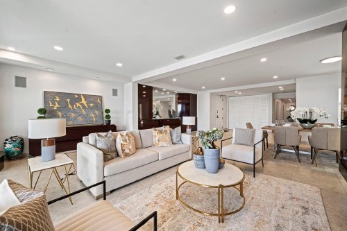 401-2015 Beach Avenue, Vancouver, BC 