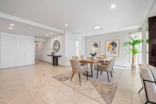 401-2015 Beach Avenue, Vancouver, BC 