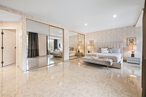 401-2015 Beach Avenue, Vancouver, BC 