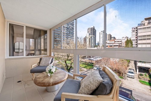 401-2015 Beach Avenue, Vancouver, BC 