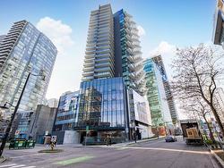 1102 620 CARDERO STREET  Vancouver, BC V6G 0C7