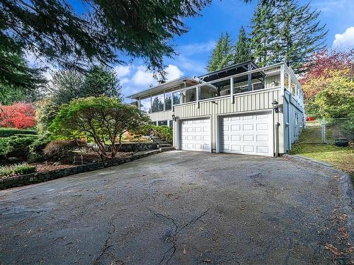 651 Kenwood Road, West Vancouver, BC 