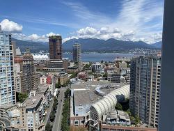 3206-688 Abbott Street  Vancouver, BC V6B 0B9