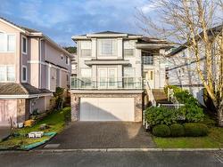 2923 PINETREE CLOSE  Coquitlam, BC V3E 2Z5