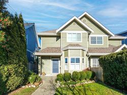 328 E 10TH STREET  North Vancouver, BC V7L 2E3