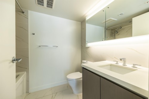 508-8833 Hazelbridge Way, Richmond, BC 