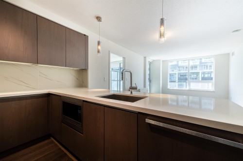 508-8833 Hazelbridge Way, Richmond, BC 