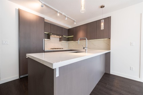 508-8833 Hazelbridge Way, Richmond, BC 