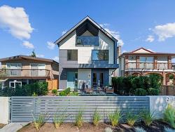 1 1186 KASLO STREET  Vancouver, BC V5K 3Z6