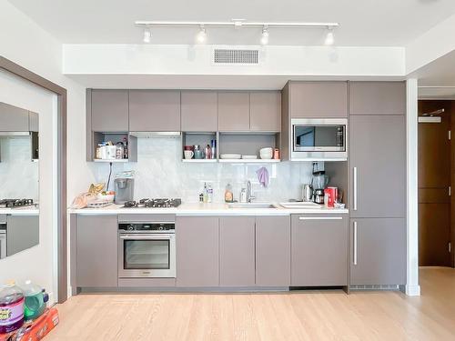 805-68 Smithe Street, Vancouver, BC 