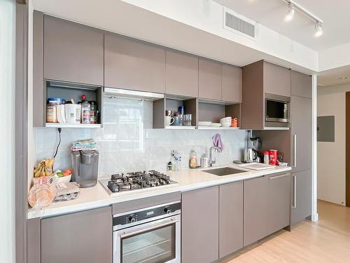 805-68 Smithe Street, Vancouver, BC 