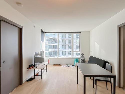 805-68 Smithe Street, Vancouver, BC 