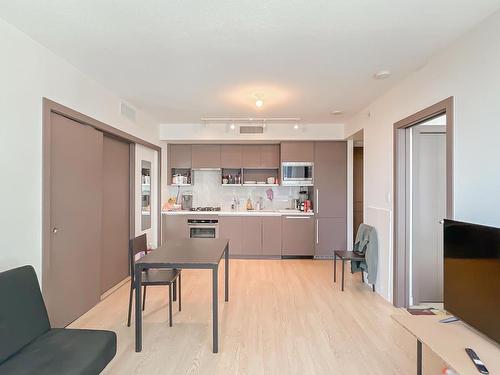 805-68 Smithe Street, Vancouver, BC 