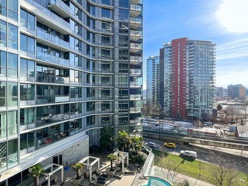 805-68 Smithe Street, Vancouver, BC 