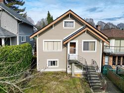 1839 2nd Avenue E Vancouver, BC V5N 1E3