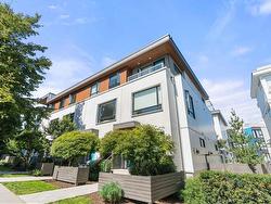 221-311 16th Avenue E Vancouver, BC V5T 2T7