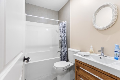 5781 Genni'S Way, Sechelt, BC 