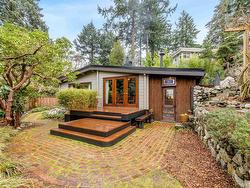 5817 Eagle Island  West Vancouver, BC V7W 1V6