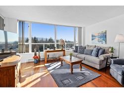 907 995 ROCHE POINT DRIVE  North Vancouver, BC V7H 2X4