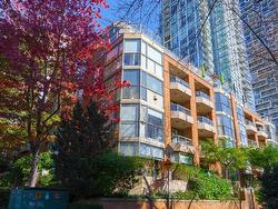 504 1488 HORNBY STREET  Vancouver, BC V6Z 1X3