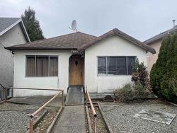 4229 Victoria Drive  Vancouver, BC V5N 4M9