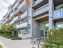 523 256 E 2ND AVENUE  Vancouver, BC V5T 0A7