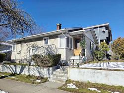 7895 ONTARIO STREET  Vancouver, BC V5X 3C8