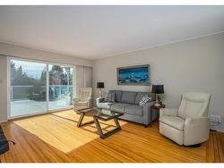 1069 SHAVINGTON STREET  North Vancouver, BC V7L 1K7