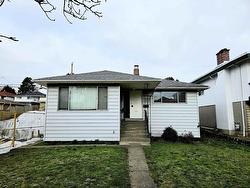 105 W 63RD AVENUE  Vancouver, BC V5X 2H7