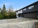 6230 Summit Avenue, West Vancouver, BC 